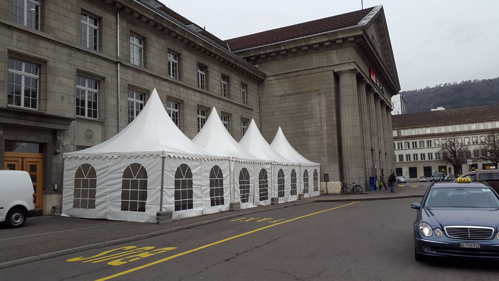 Lagerzelte - Hofer & Häni AG in Biel/Bienne