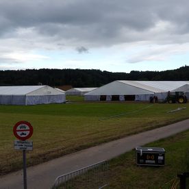 Festhalle geschirr - Hofer & Häni AG in Biel/Bienne